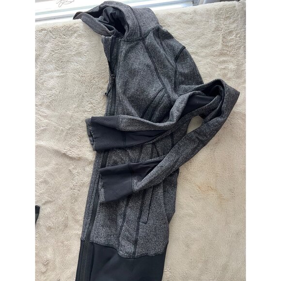 Lululemon Daily Practice Womens size 6 Gray Full-Zip Hoodie With Thumbholes & Dr - Picture 10 of 10
